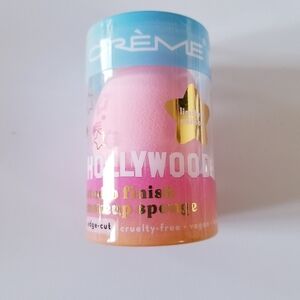The Crème Shoo Hollywood Makeup Sponge